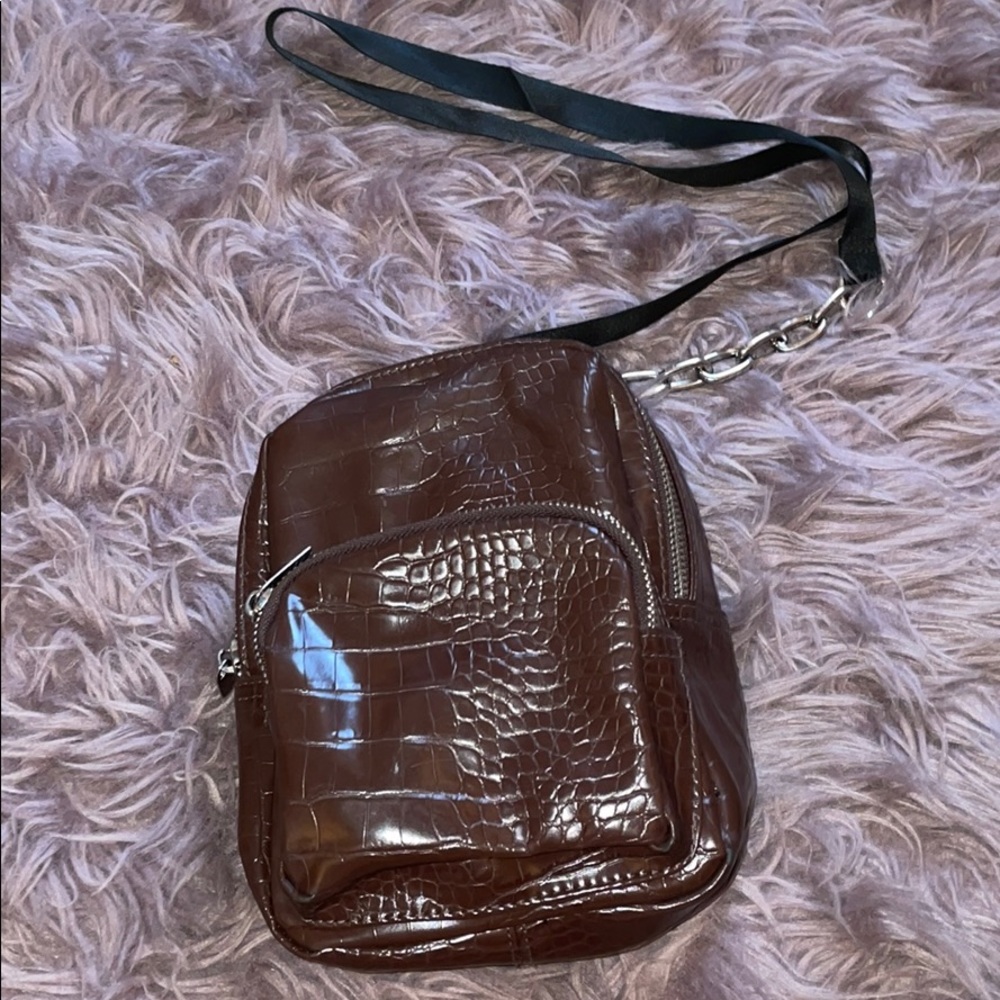 Small crossbody bag